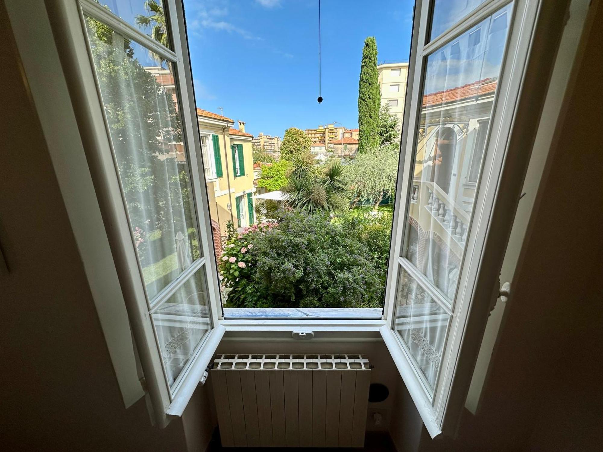 Villa Angelina - Casa Glicine Vallecrosia Dış mekan fotoğraf