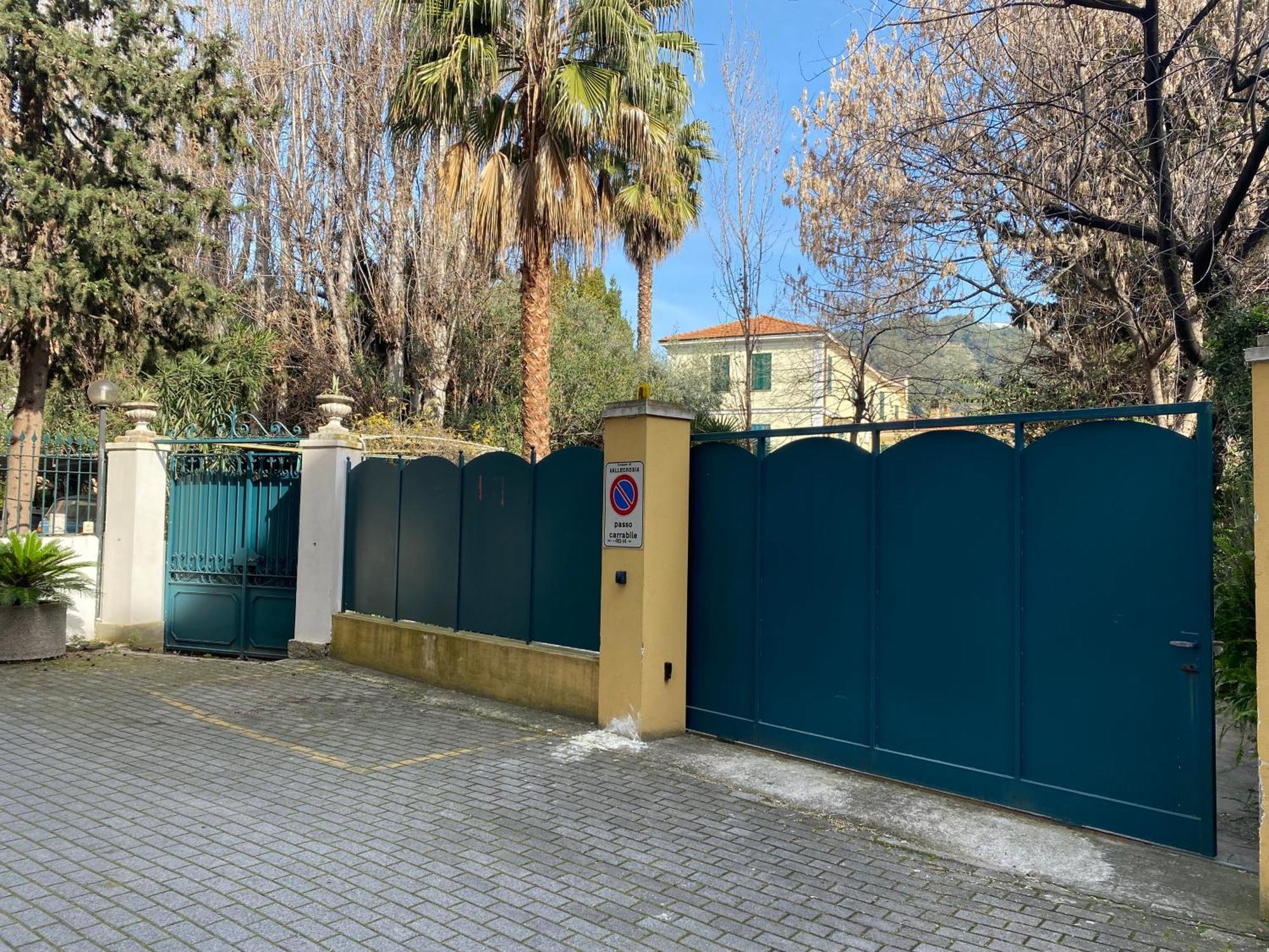 Villa Angelina - Casa Glicine Vallecrosia Dış mekan fotoğraf