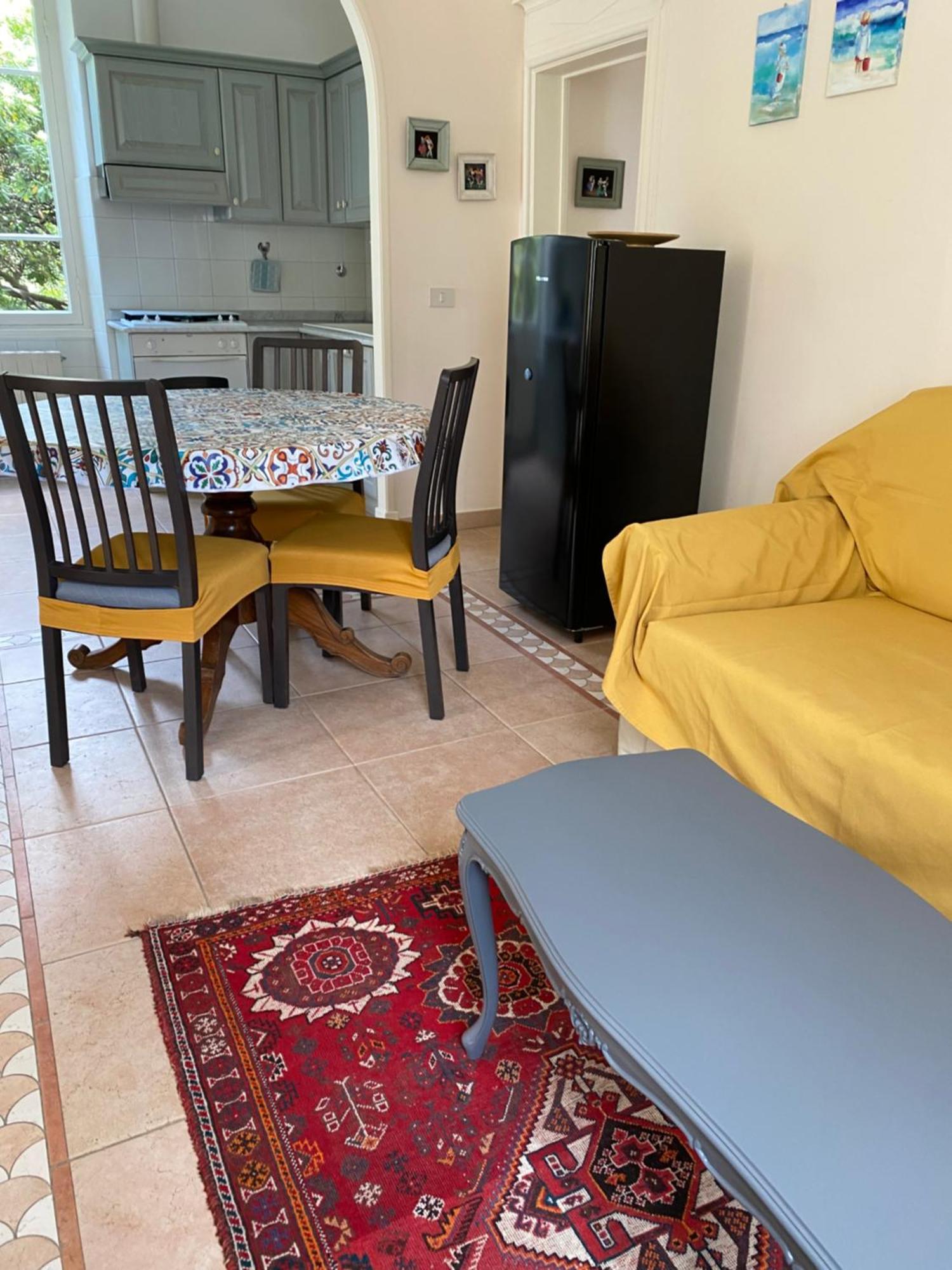 Villa Angelina - Casa Glicine Vallecrosia Dış mekan fotoğraf